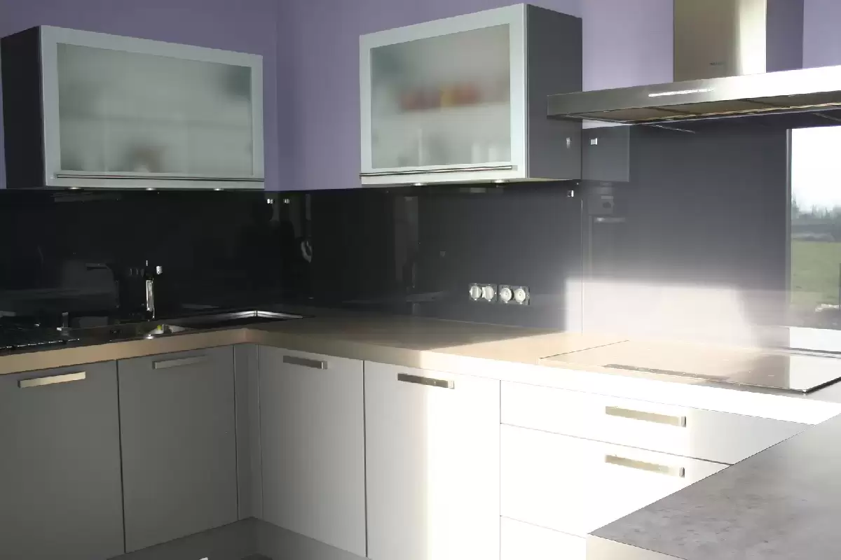 Coupe et façonnage verre sur mesure Dutheil Coupe et façonnage verre sur mesure Dutheil