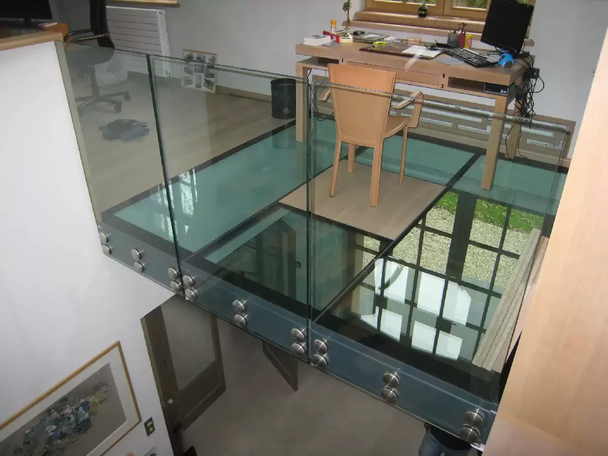 Dalle de plancher en verre sur mesure