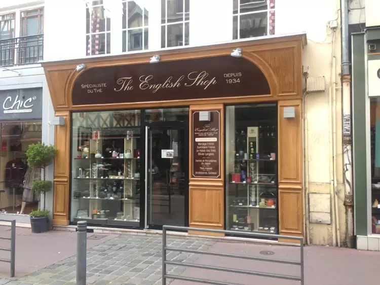 Miroiterie et menuiserie - PORTE DE MAGASIN SUR ROUEN