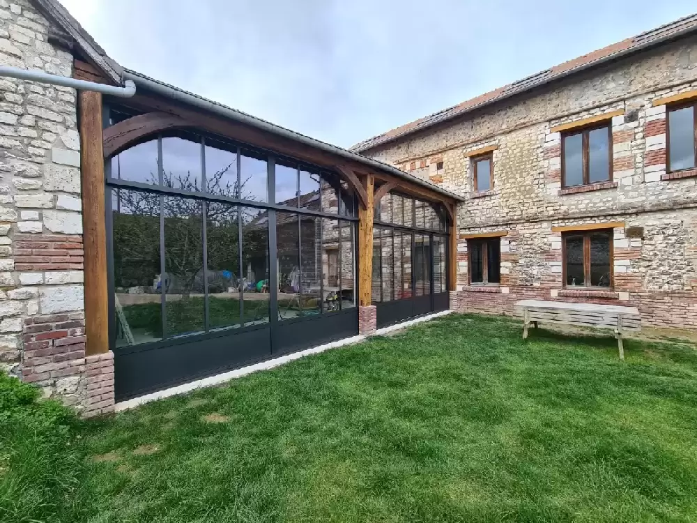 Ensemble de fenêtres profilés en aluminum Technal