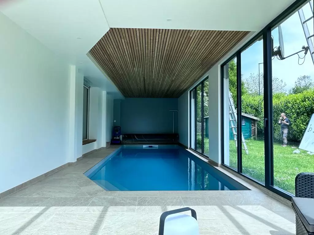 Vérandas, pergolas et SPA - FOURNITURE ET POSE D'UNE EXTENSION VITREE EN ALUMINIUM