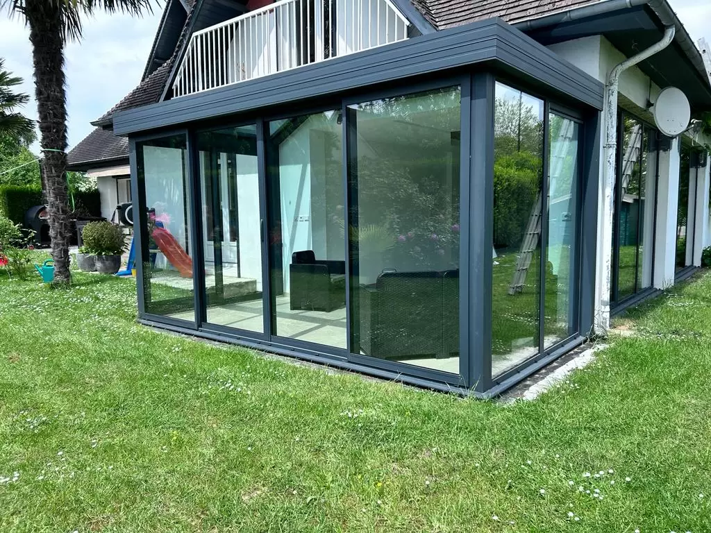 Vérandas, pergolas et SPA - FOURNITURE ET POSE D'UNE EXTENSION VITREE EN ALUMINIUM