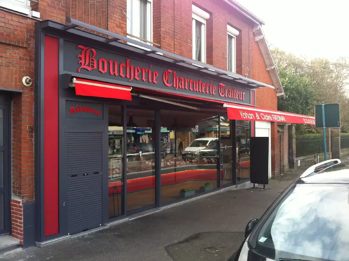 Modification de la façade vitrée de la Boucherie Charcuterie Modification de la façade vitrée de la Boucherie Charcuterie