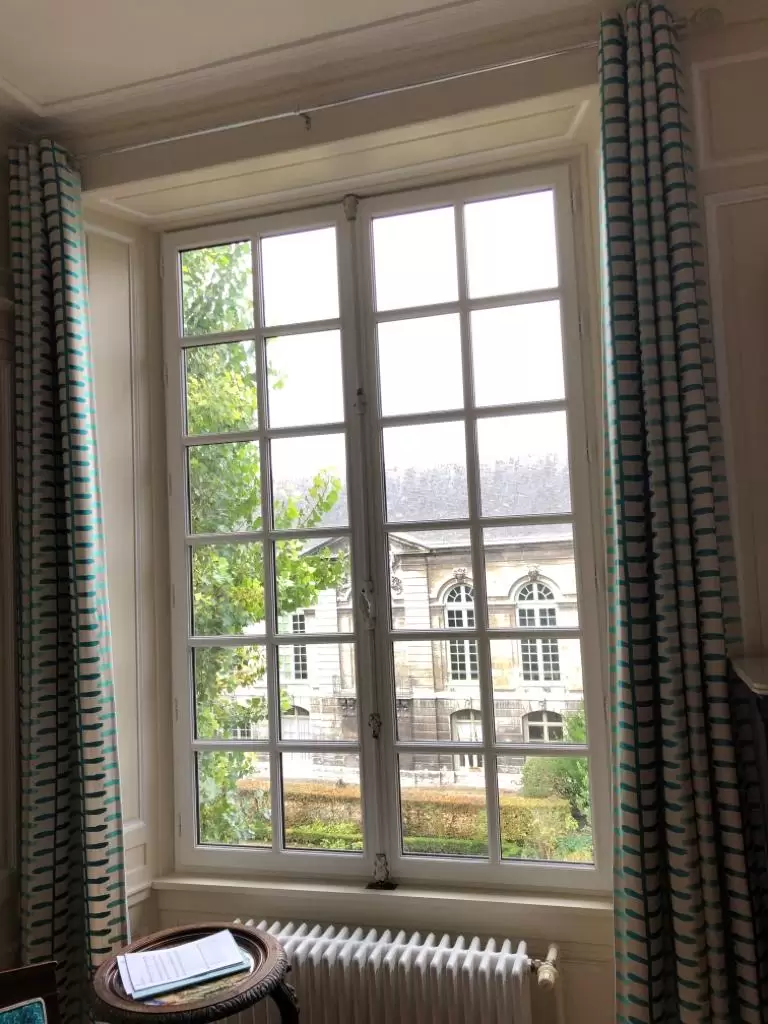 Miroiterie et menuiserie - Rénovation des fenêtres en bois sur un site classé de ROUEN Miroiterie et menuiserie - Rénovation des fenêtres en bois sur un site classé de ROUEN