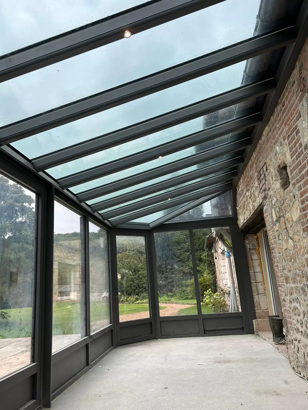 Vérandas, pergolas et SPA - FOURNTIURE ET POSE D'UNE VERANDA EN ALUMINIUM Vérandas, pergolas et SPA - FOURNTIURE ET POSE D'UNE VERANDA EN ALUMINIUM