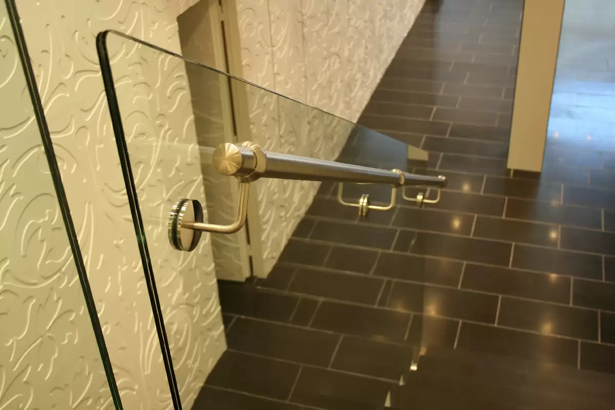 Garde corps en verre avec rembarde
