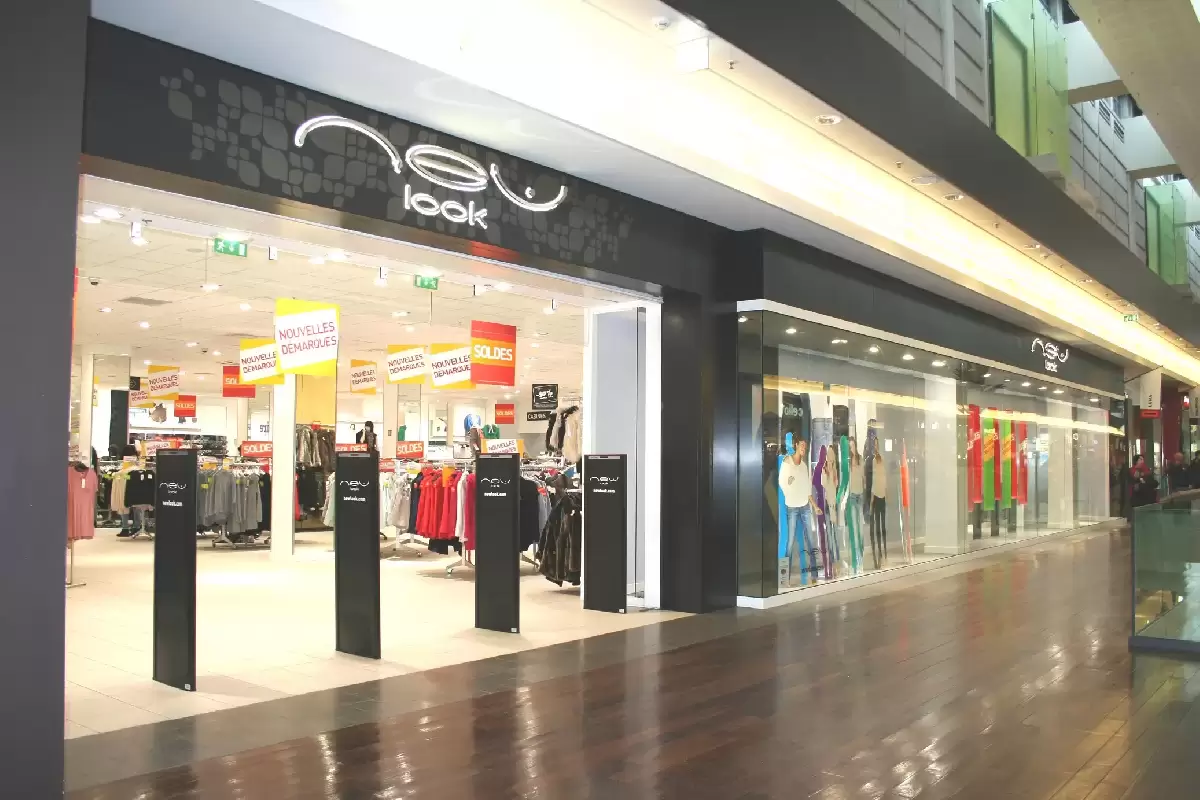Façade vitrée du magasin New Look Façade vitrée du magasin New Look