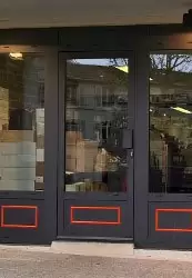 Miroiterie et menuiserie - PORTE DE MAGASIN SUR ROUEN