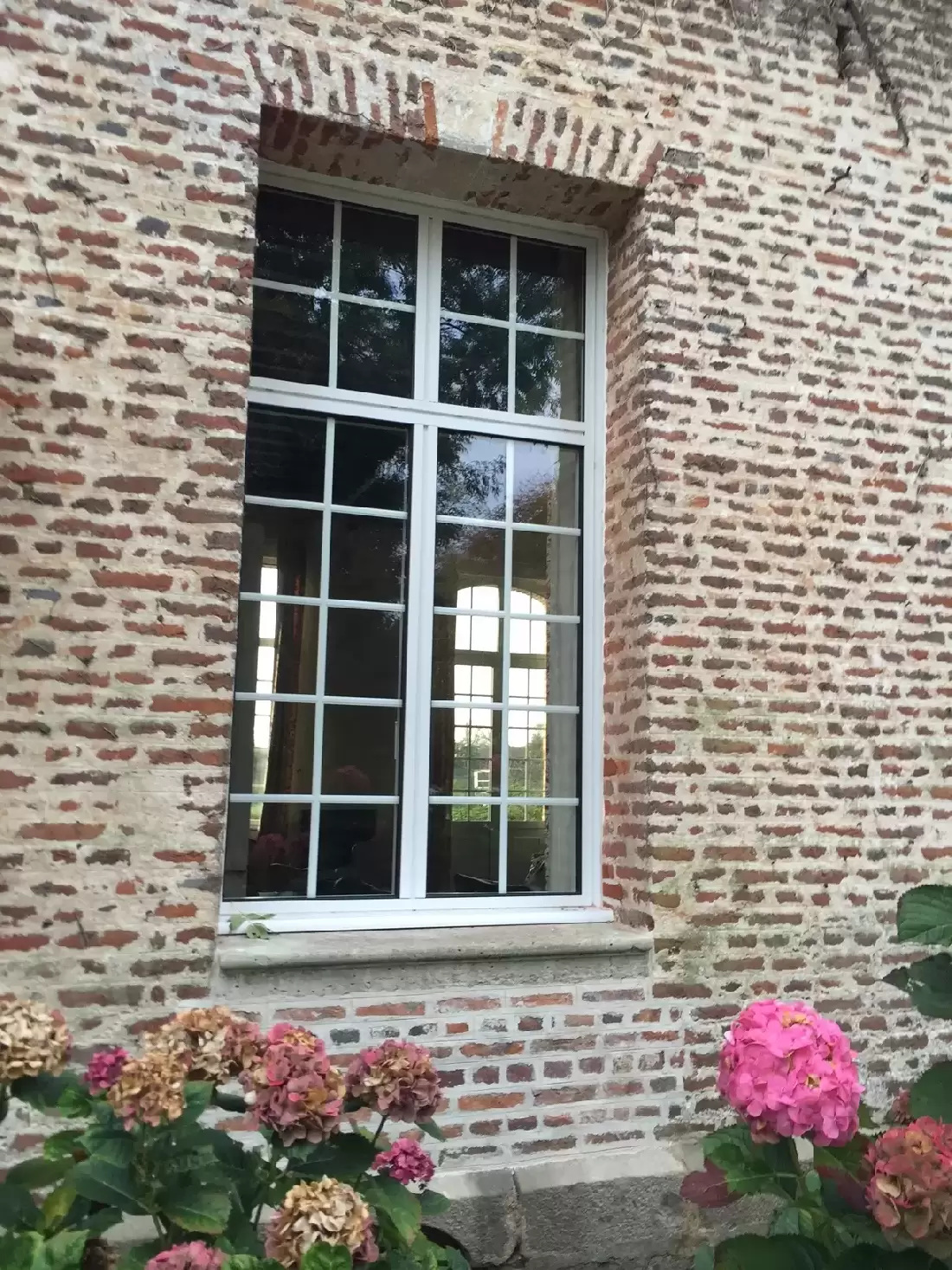 Miroiterie et menuiserie - Rénovation de menuiseries en aluminium sur propriété à Offranville Miroiterie et menuiserie - Rénovation de menuiseries en aluminium sur propriété à Offranville