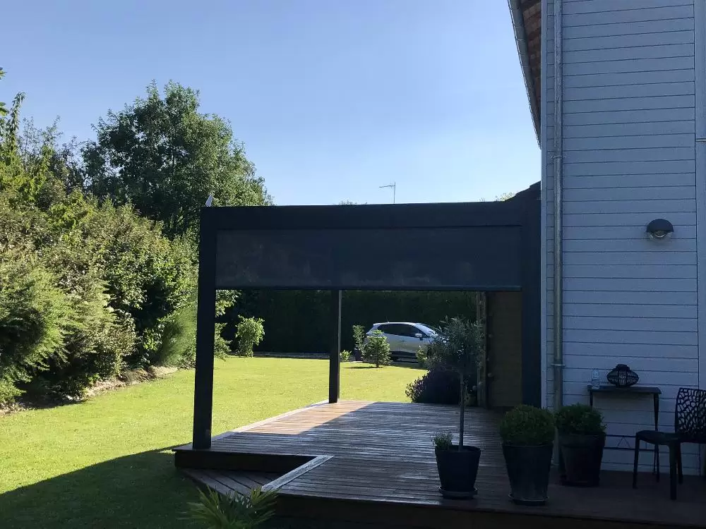 Vérandas, pergolas et SPA - Fourniture et pose d'une pergola rétractable à BIHOREL Vérandas, pergolas et SPA - Fourniture et pose d'une pergola rétractable à BIHOREL
