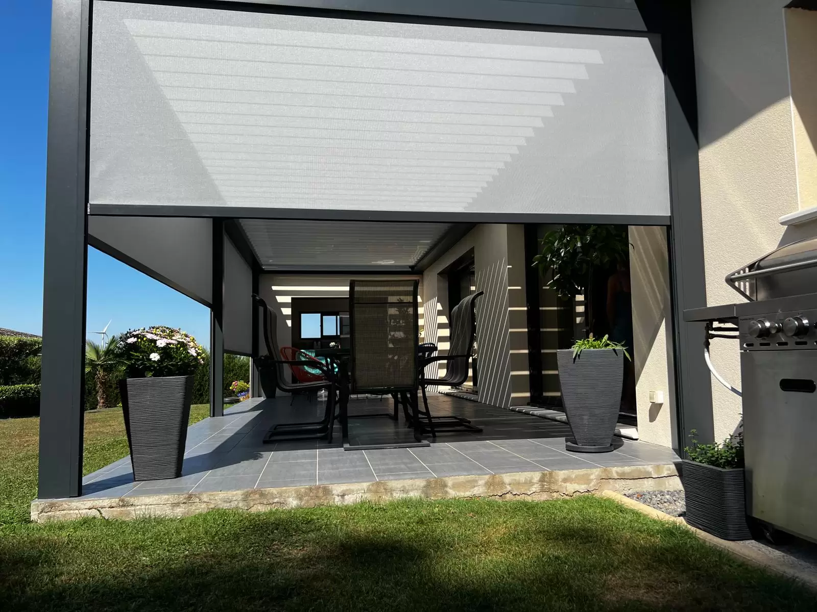 Vérandas, pergolas et SPA - PERGOLA BIOCLIMATIQUE DOUBLE MODULE Vérandas, pergolas et SPA - PERGOLA BIOCLIMATIQUE DOUBLE MODULE