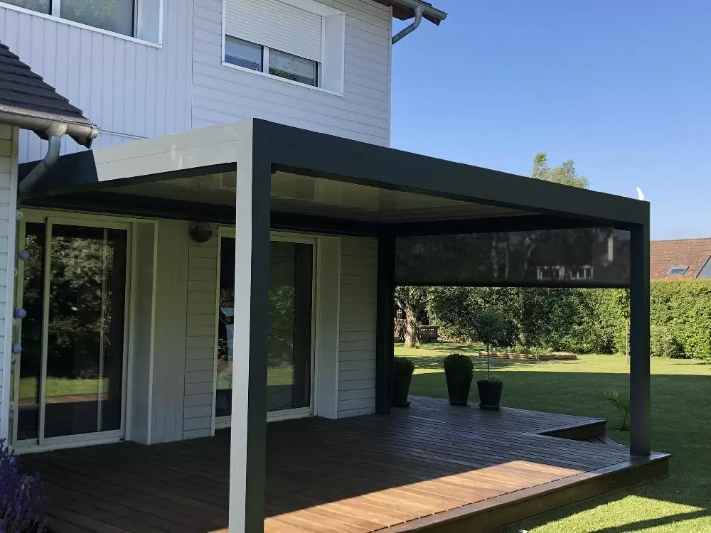 Vérandas, pergolas et SPA - Fourniture et pose d'une pergola rétractable à BIHOREL Vérandas, pergolas et SPA - Fourniture et pose d'une pergola rétractable à BIHOREL