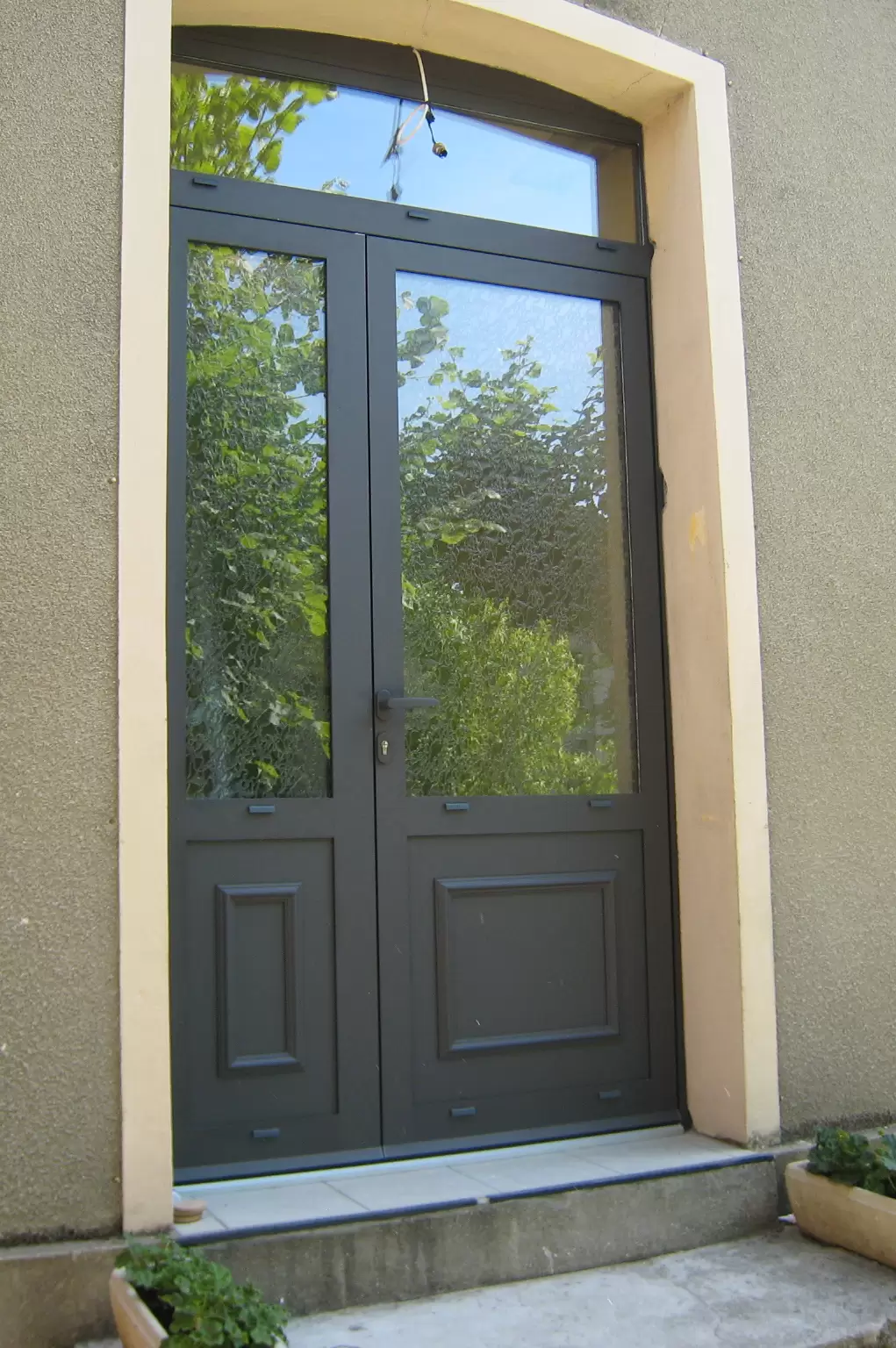 Miroiterie et menuiserie - porte en aluminium TECHNAL sur mesure BONSECOURS Miroiterie et menuiserie - porte en aluminium TECHNAL sur mesure BONSECOURS
