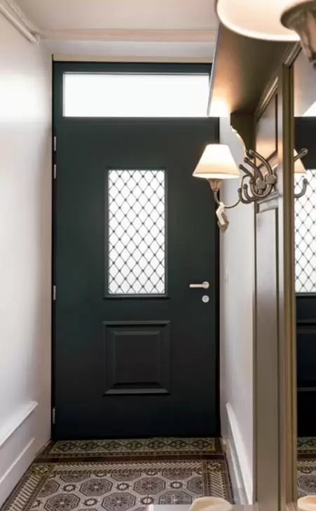 Miroiterie et menuiserie - Rénovation de porte d'entrée classique aluminium sur mesure