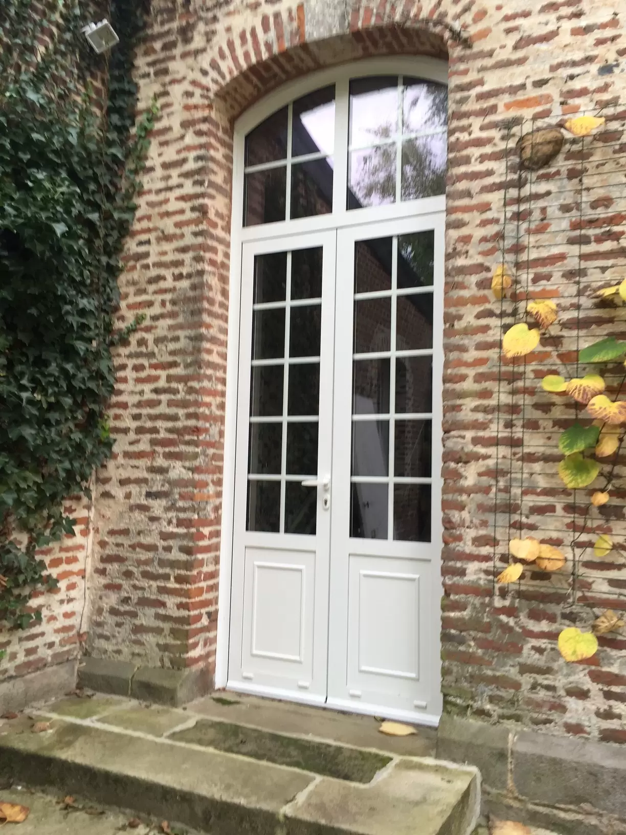 Miroiterie et menuiserie - porte en aluminium TECHNAL sur mesure BONSECOURS Miroiterie et menuiserie - porte en aluminium TECHNAL sur mesure BONSECOURS