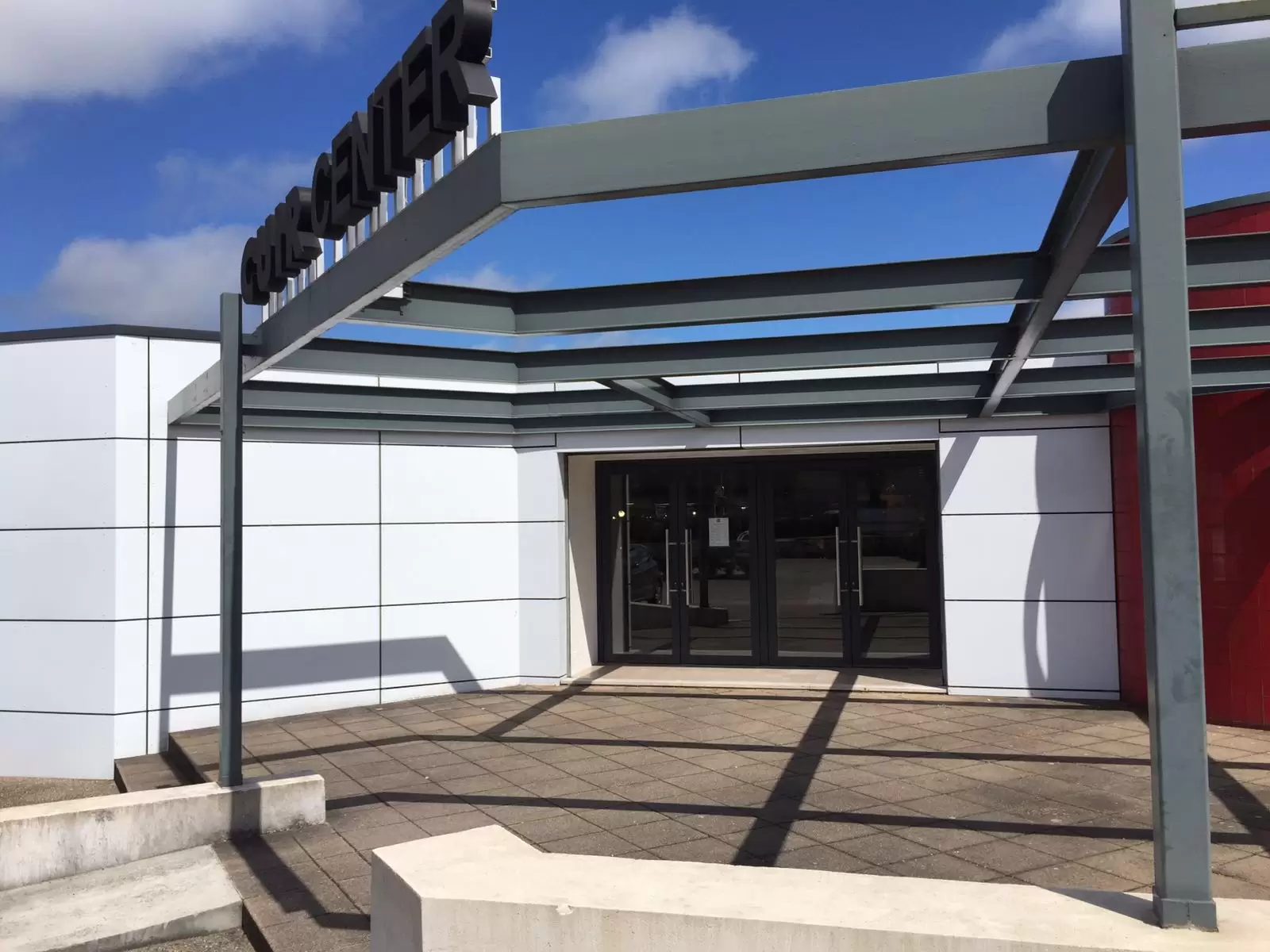 Miroiterie et menuiserie - PORTE DE MAGASIN EN ALUMINIUM SUR BARENTIN