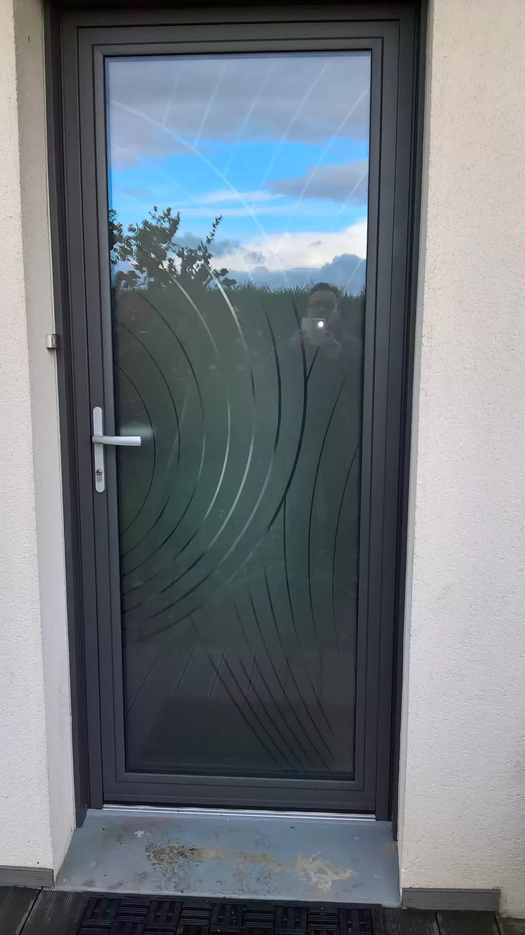 Miroiterie et menuiserie - porte d 'entrée en aluminium de marque KLINE Miroiterie et menuiserie - porte d 'entrée en aluminium de marque KLINE