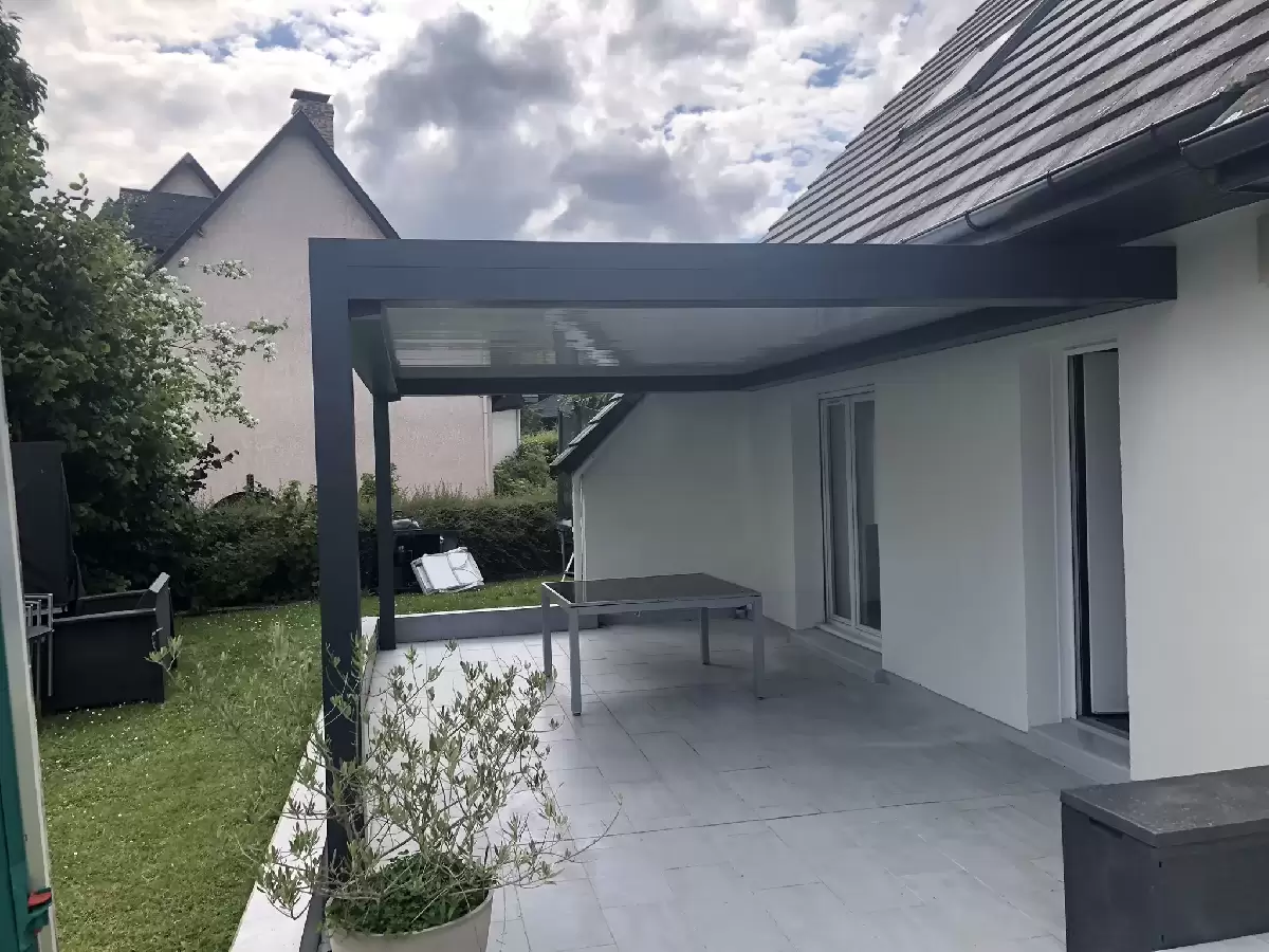  Vérandas, pergolas et SPA - installation d'une pergola bioclimatique sur MESNIL ESNARD