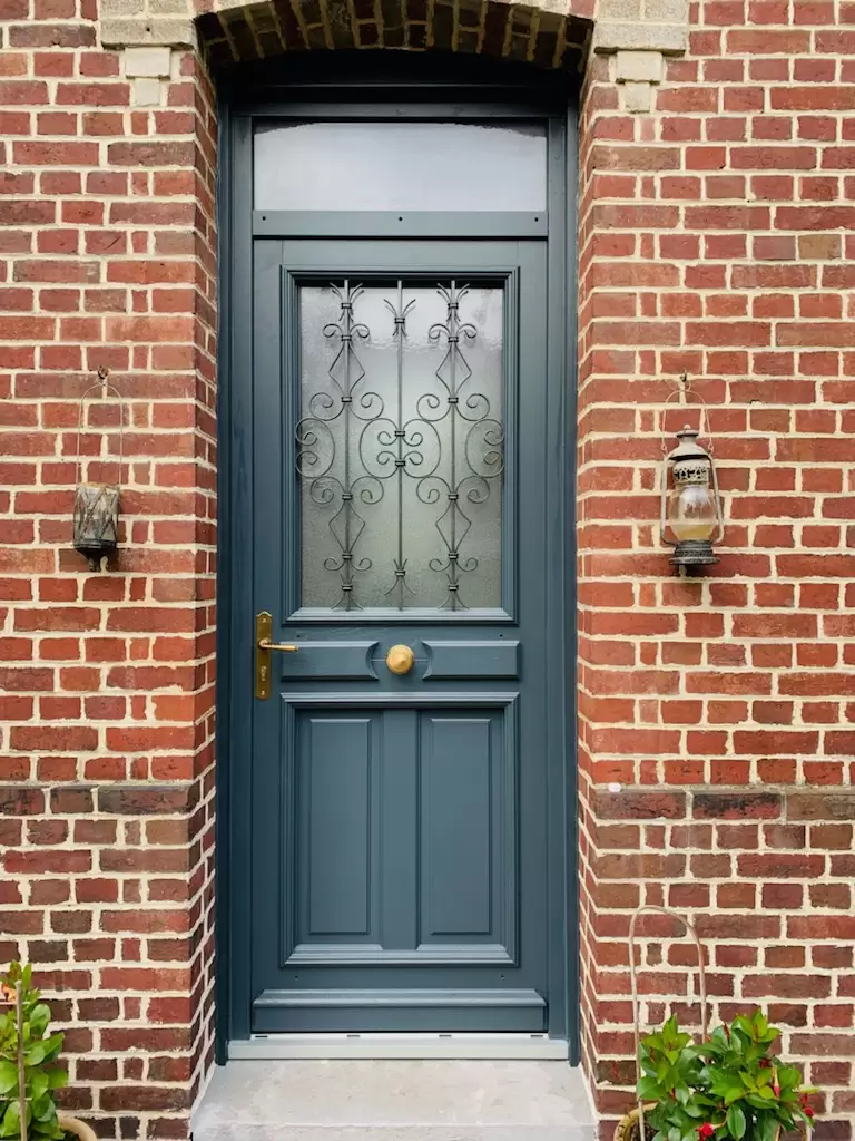 PORTE EN BOIS SUR MESURE à ROUEN 76000 PORTE EN BOIS SUR MESURE à ROUEN 76000