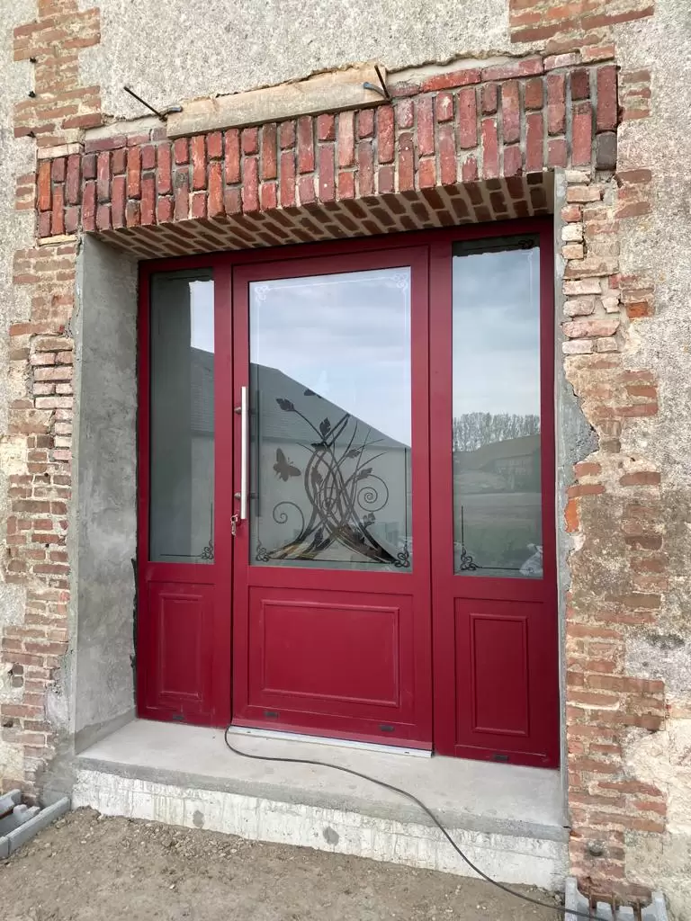 Miroiterie et menuiserie - REHABILITATION PORTE EN ALUMINIUM DANS UNE DEPENDANCE à GONFREVRILLE L 'ORCHER Miroiterie et menuiserie - REHABILITATION PORTE EN ALUMINIUM DANS UNE DEPENDANCE à GONFREVRILLE L 'ORCHER