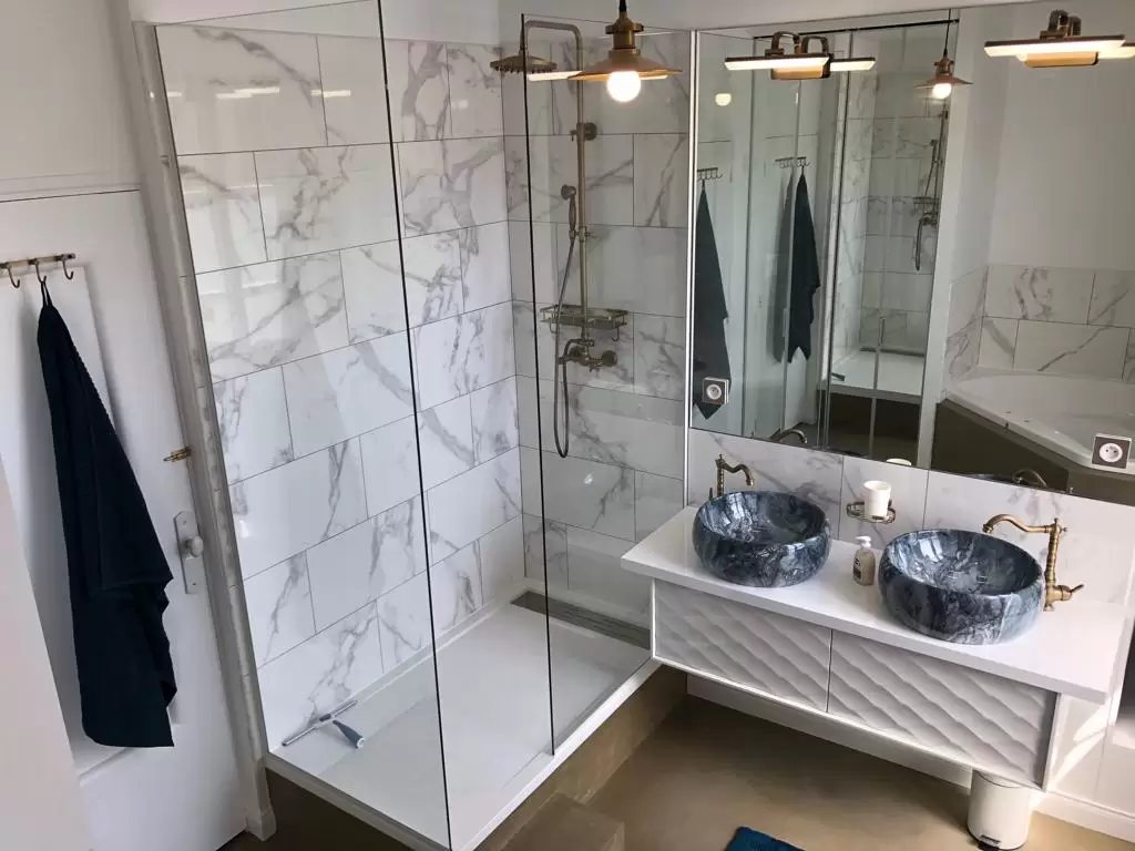 Miroiterie et menuiserie - RENOVATION SALLE DE BAIN SUR ROUEN Miroiterie et menuiserie - RENOVATION SALLE DE BAIN SUR ROUEN