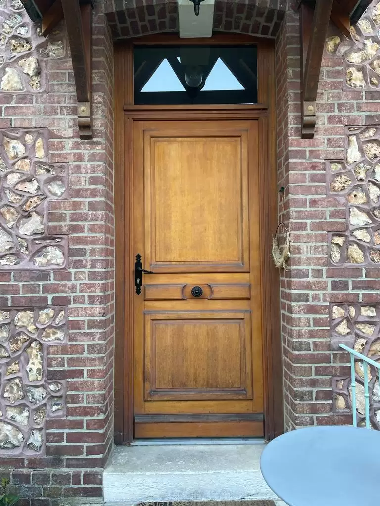 Miroiterie et menuiserie - PORTE EN ALUMINIUM SUR MESURE DE MARQUE TECHNAL